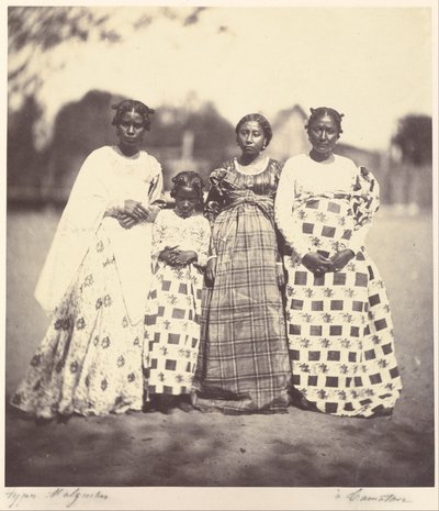 Frauen von Madagaskar von Désiré Charnay